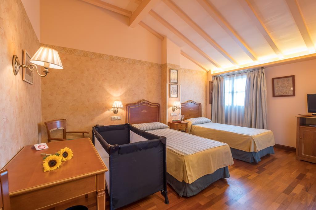 Condesa De Chinchon Hotel Buitenkant foto