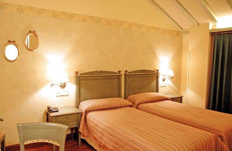 Condesa De Chinchon Hotel Kamer foto